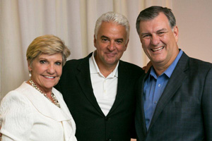 Mayor Rawlings Enjoys “Chicago” at Winspear, Meets With Actor John O’Hurley